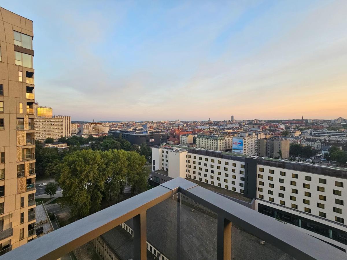 Urban Apartments Luxury Skyline Sokolska Towers 30A, 2 Free Garages, Gym & Sauna, Self Check-In Katowice Esterno foto