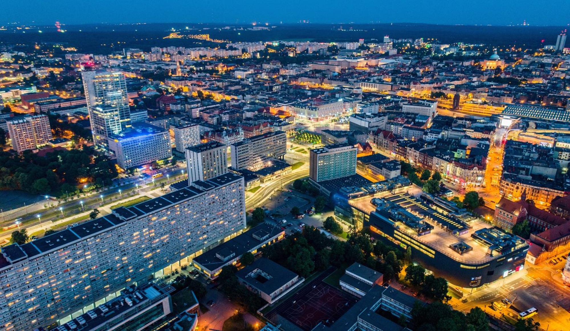 Urban Apartments Luxury Skyline Sokolska Towers 30A, 2 Free Garages, Gym & Sauna, Self Check-In Katowice Esterno foto